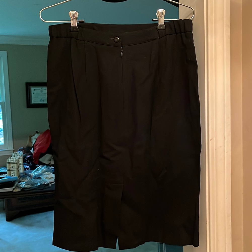 Size 10 Talbots wool skirt with lining